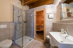 Appartement 8 - Saunabad mit Dusche und WC